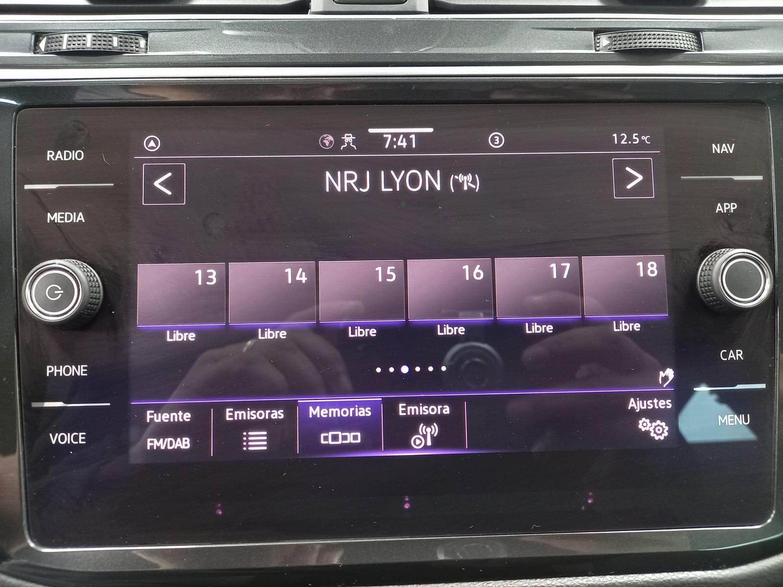 VOLKSWAGEN TIGUAN SUV 1.4 eHybrid 245 DSG6 Life Business 25