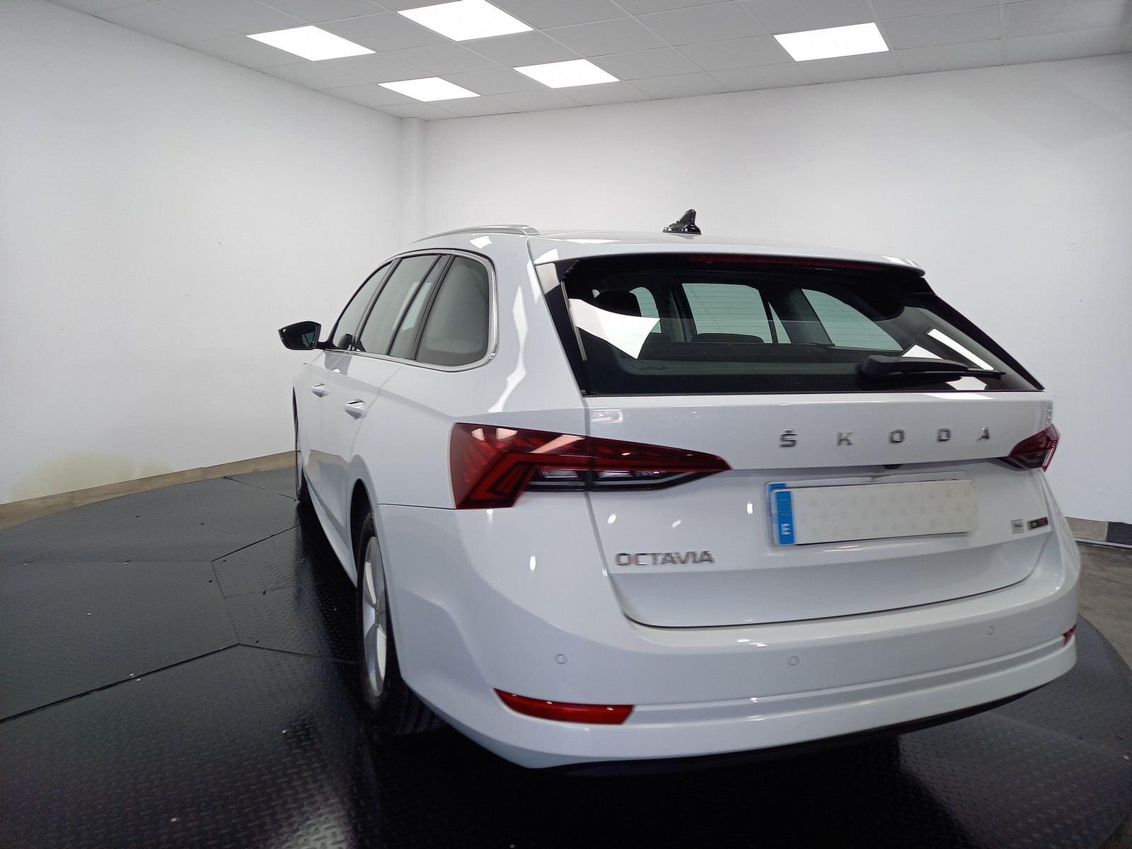 SKODA OCTAVIA Combi 1.0 TSI 81kW(110CV) DSG MHEV 6 