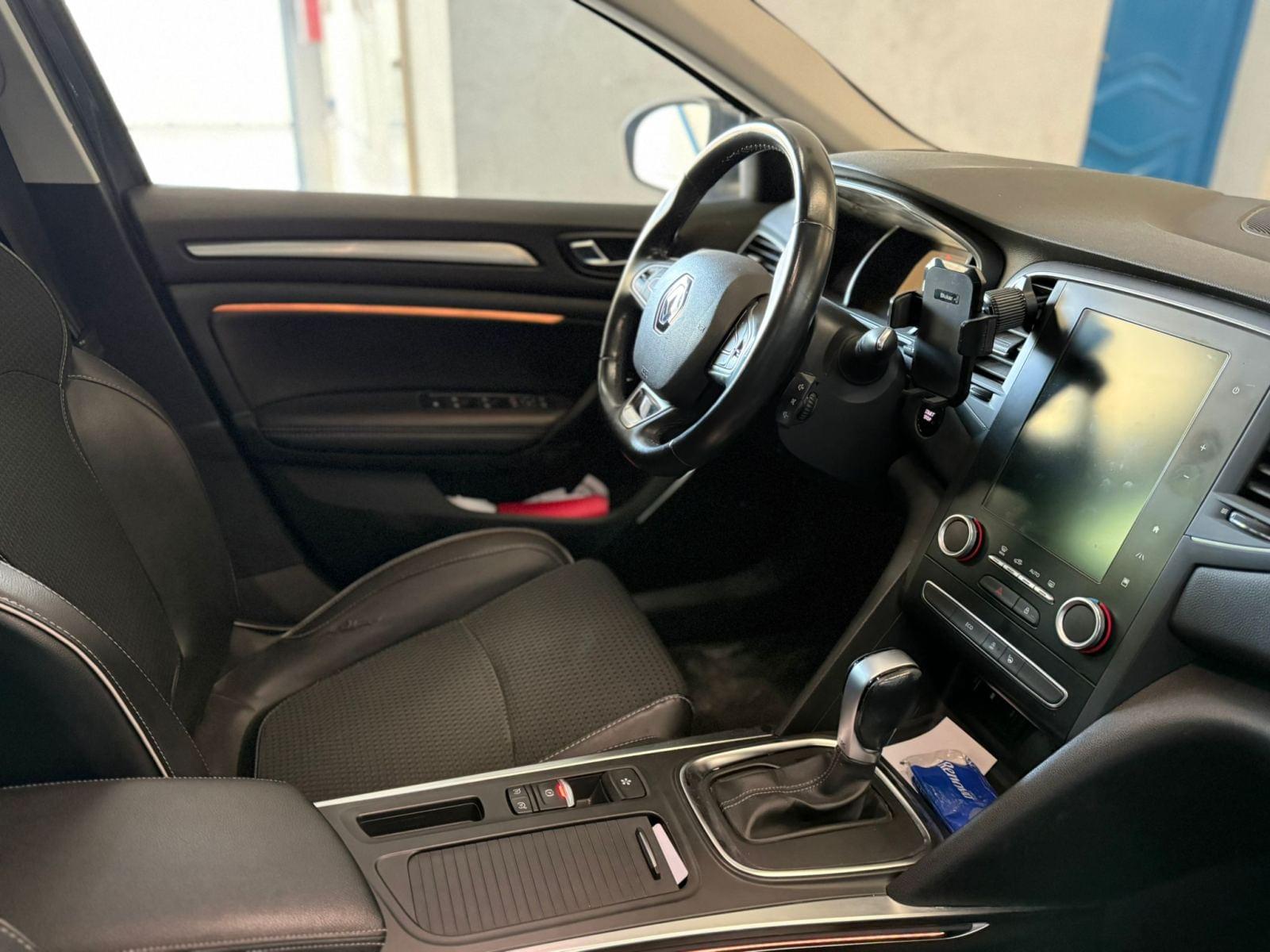 RENAULT MéGANE BOSÉ EDITION 1.5 DCI 110 CV - SIN ADBLUE 10 