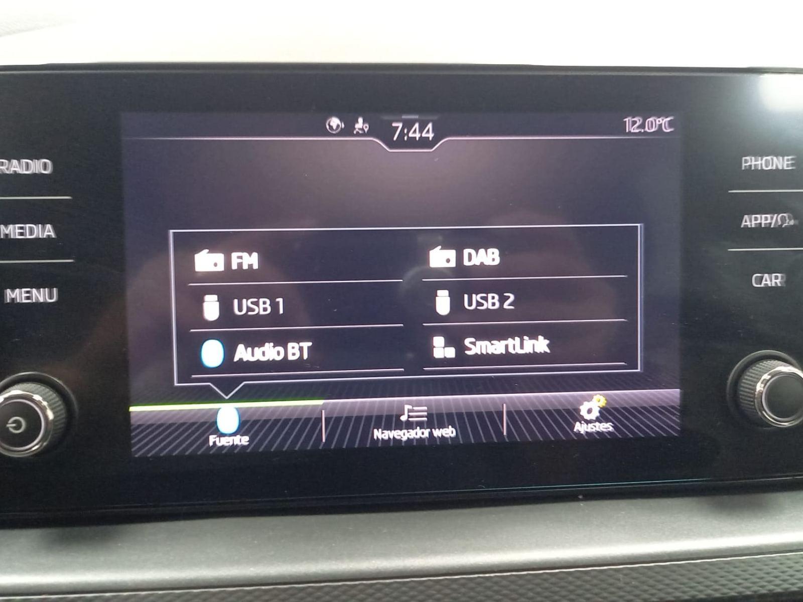 SKODA KAMIQ 1.0 TSI 81kW (110CV) DSG Ambition 9 