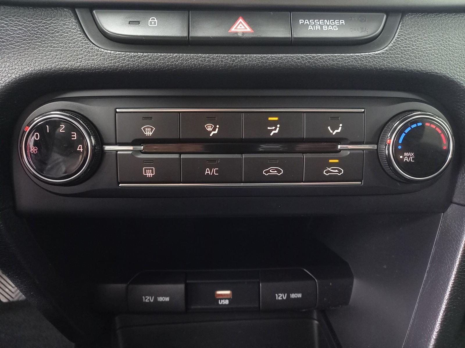 KIA CEED 1.0 T-GDi 88kW (120CV) Concept 18 