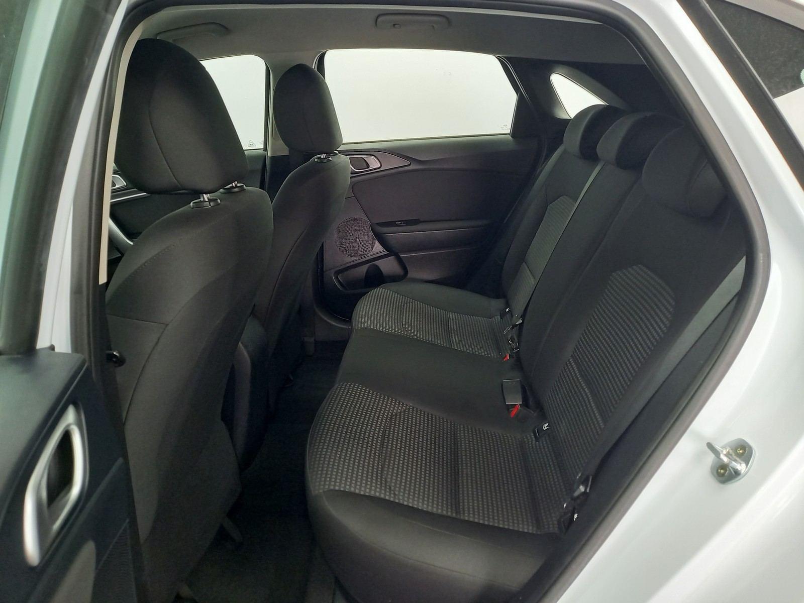 KIA CEED 1.0 T-GDi 88kW (120CV) Concept 21 