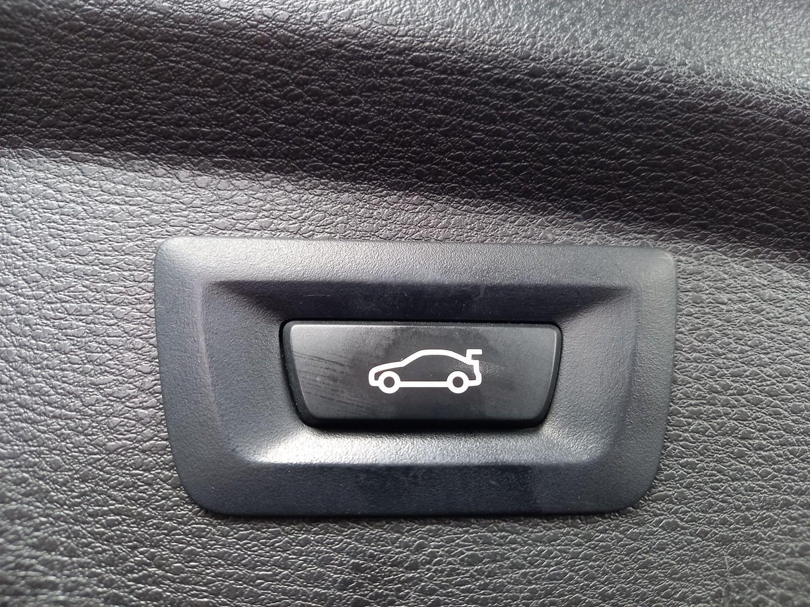 BMW X2 xDrive25e Executive Plus Apple Carplay 48 