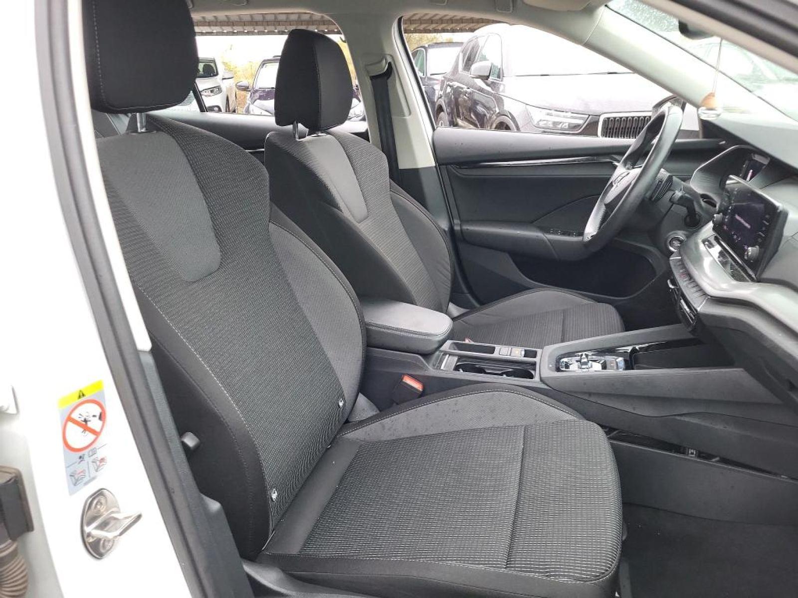 SKODA OCTAVIA Combi 1.0 TSI 81kW 110CV DSG MHEV Ambi. 7 