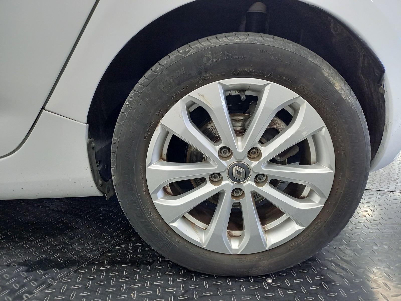 RENAULT ZOE Intens 80 kW R110 Batería 50kWh 39