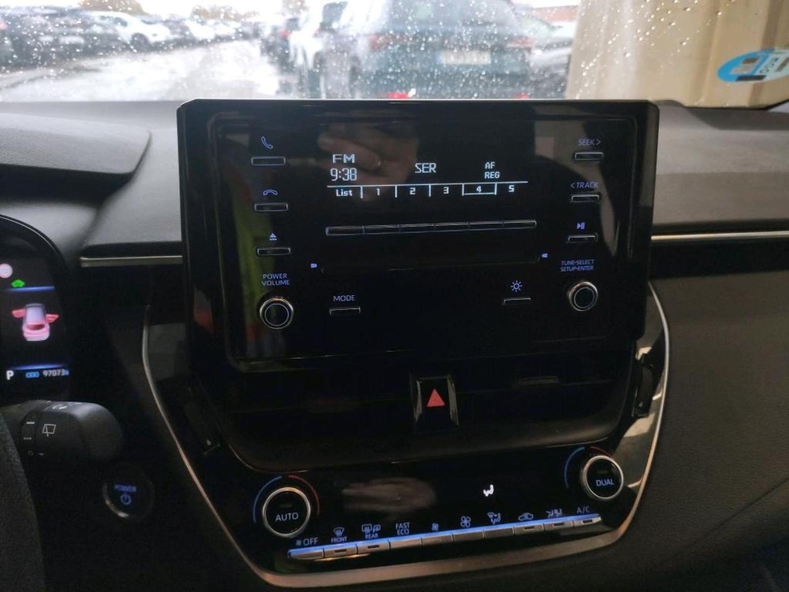 TOYOTA COROLLA 1.8 125H BUSINESS E-CVT TOURING SPORT 9 