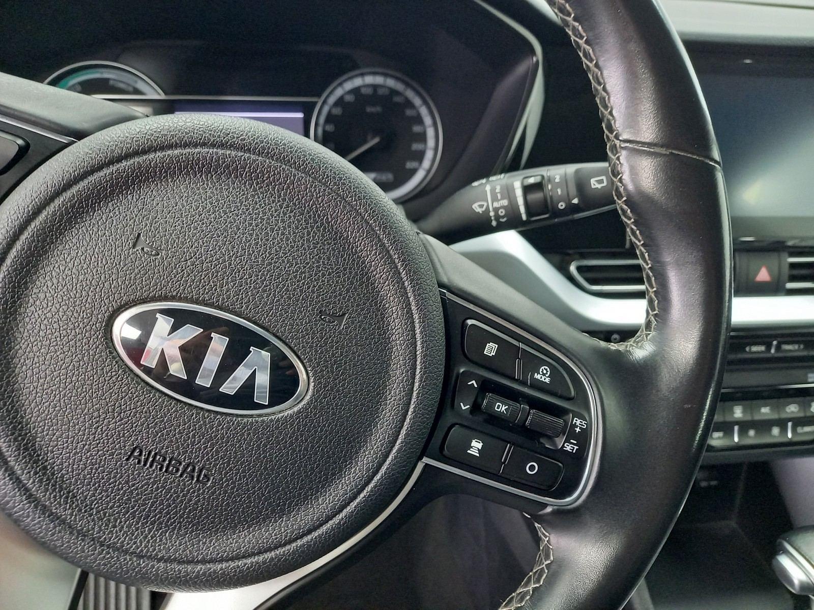 KIA NIRO crossover 1.6 GDi PHEV 104kW (141CV) 14 