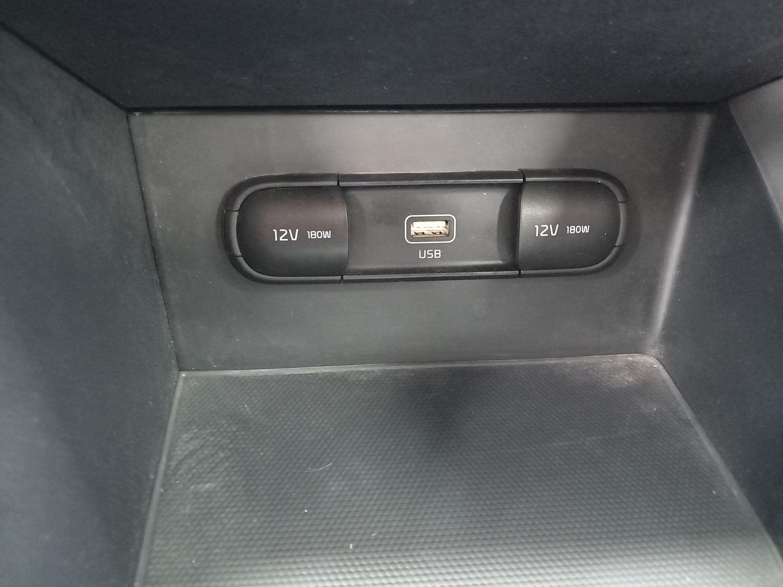 KIA NIRO crossover 1.6 GDi PHEV 104kW (141CV) 18 