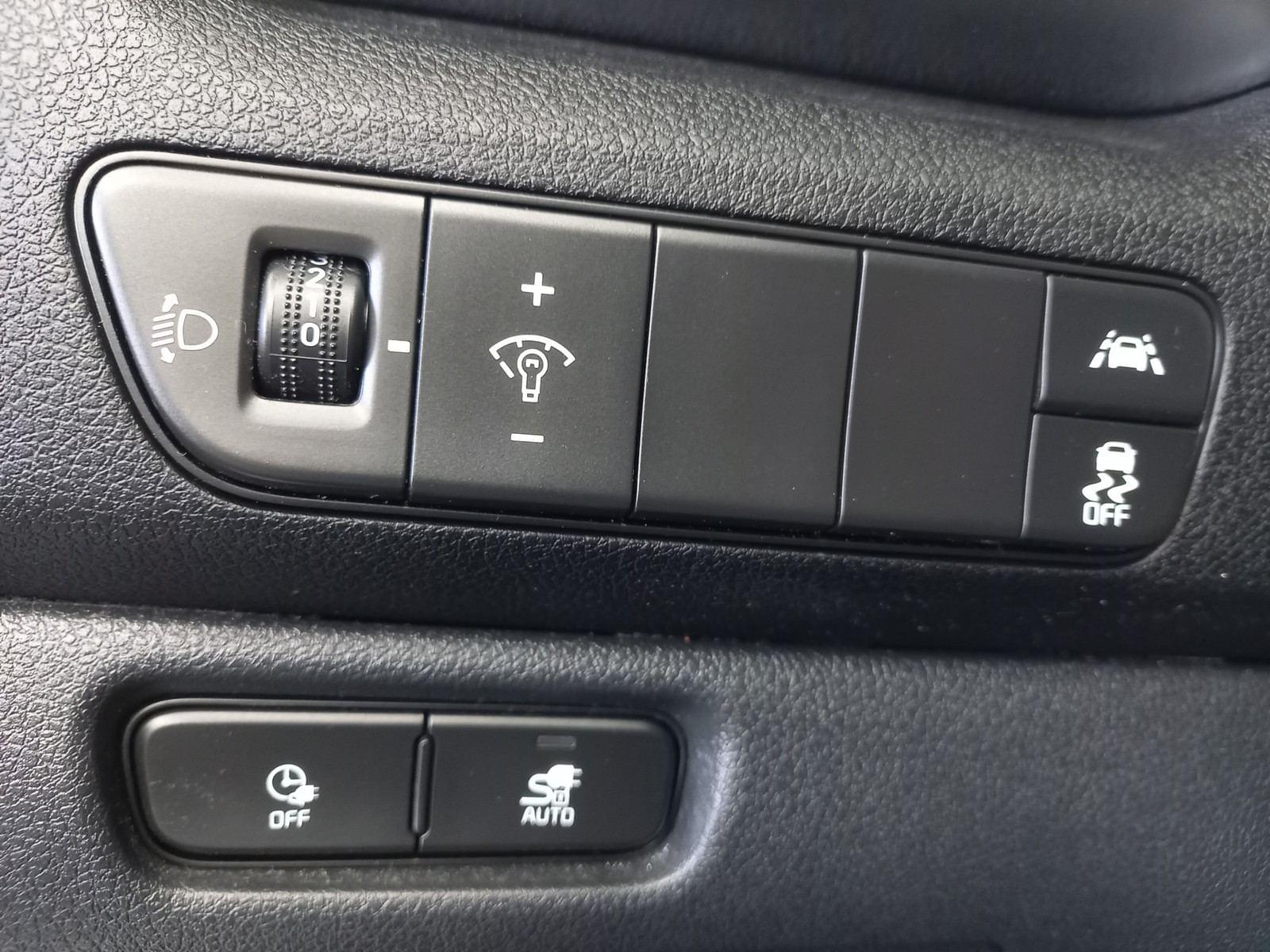 KIA E-NIRO 150kW (204CV) Drive (Long Range) 11 