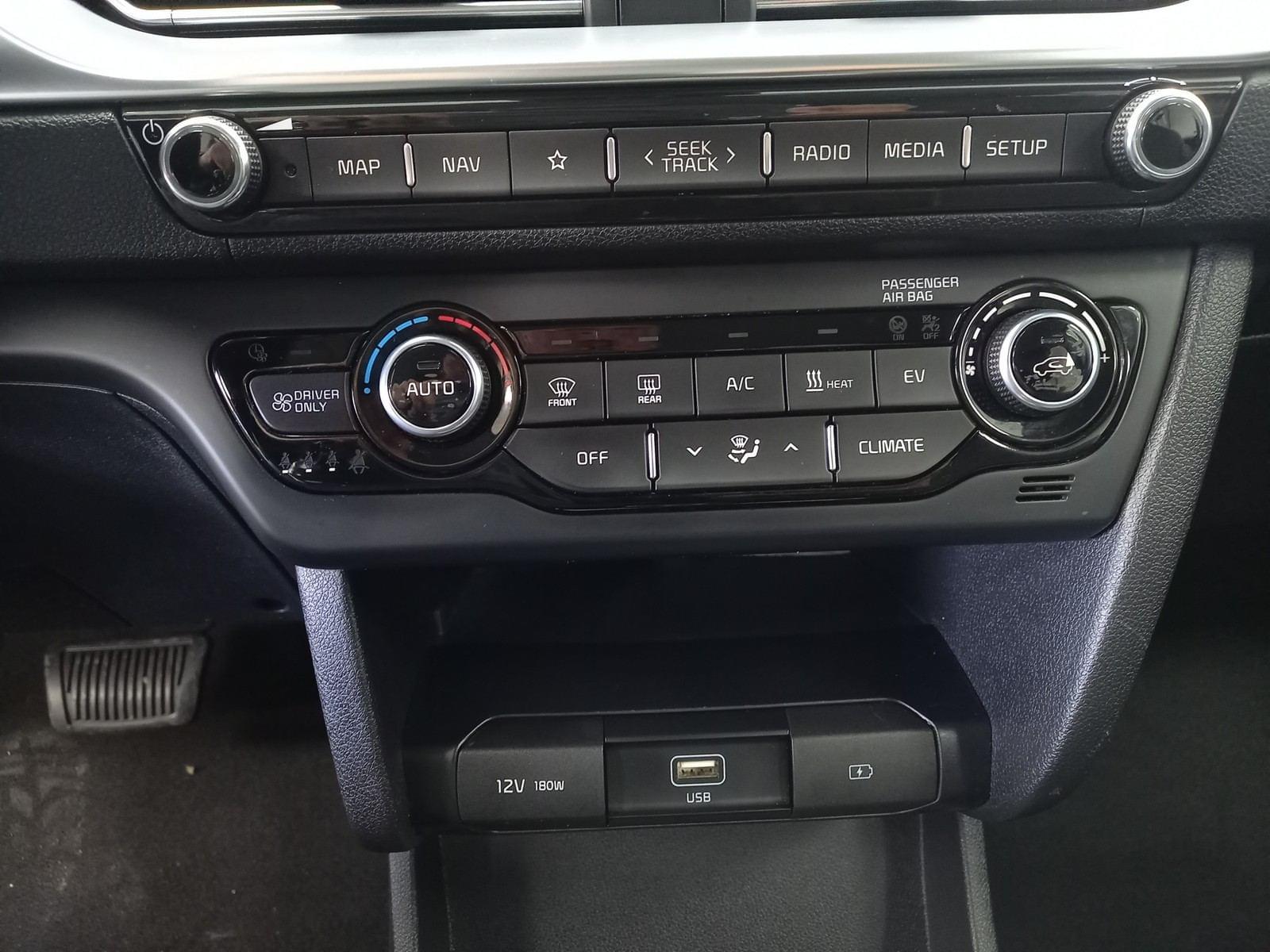 KIA E-NIRO 150kW (204CV) Drive (Long Range) 17 