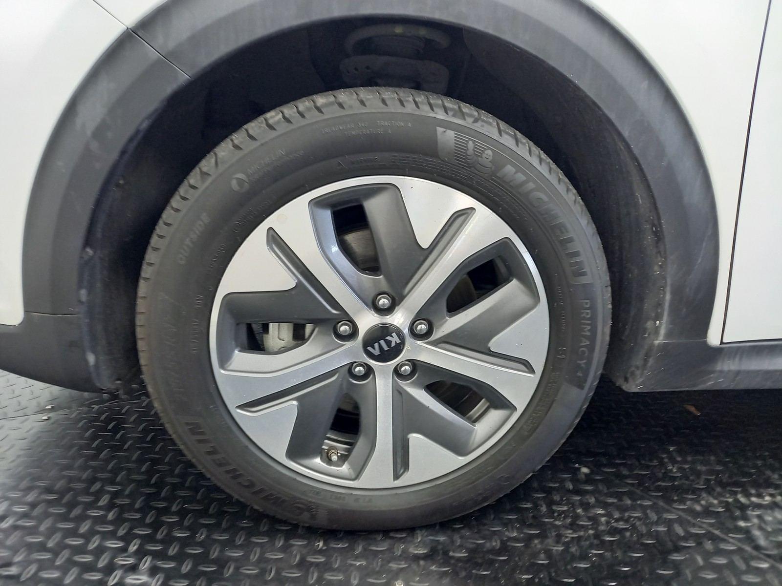 KIA E-NIRO 150kW (204CV) Drive (Long Range) 42 