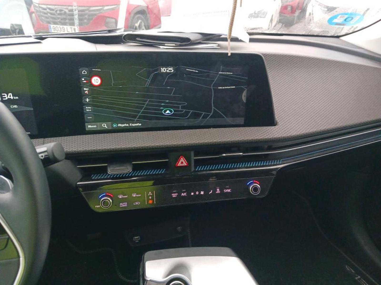 KIA EV6 Air 2WD 77kWh Long Range 12 