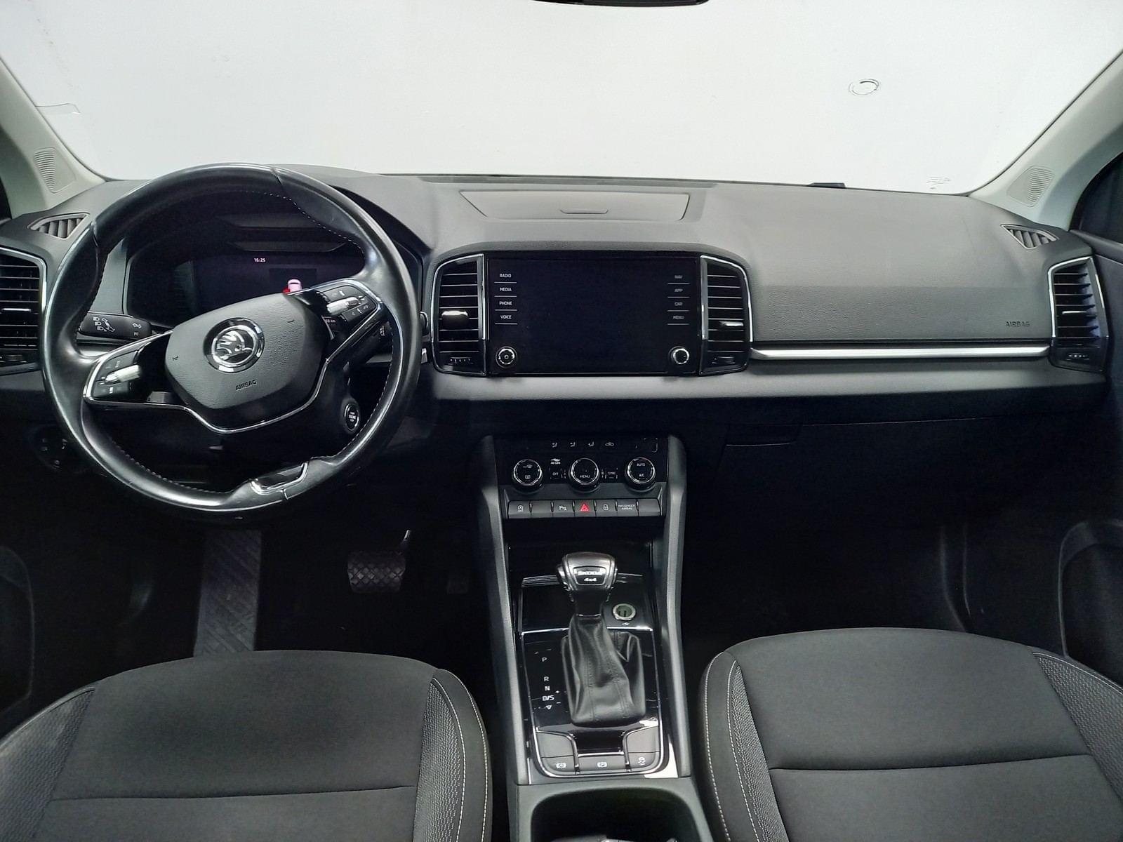 SKODA KAROQ 2.0 TDI 110kW (150CV) DSG 4X4 Ambition 9 