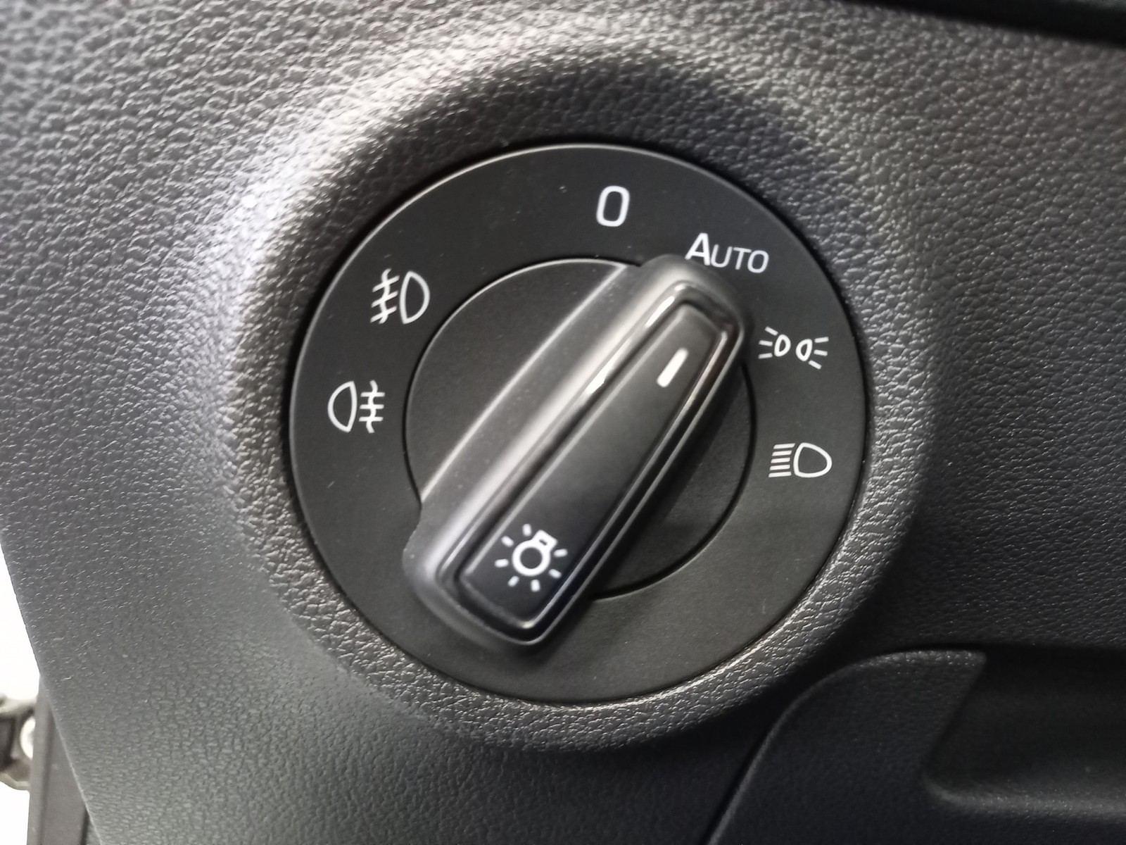 SKODA KAROQ 2.0 TDI 110kW (150CV) DSG 4X4 Ambition 12 