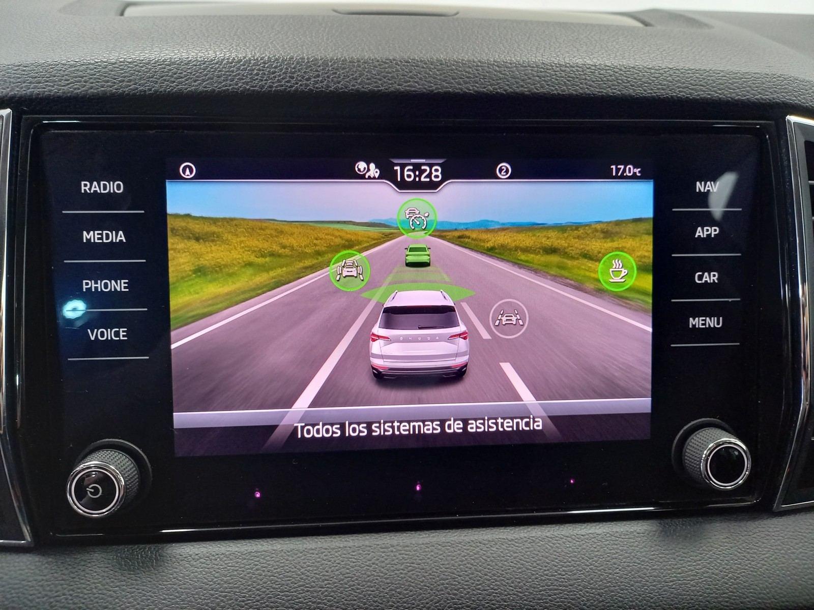 SKODA KAROQ 2.0 TDI 110kW (150CV) DSG 4X4 Ambition 23 