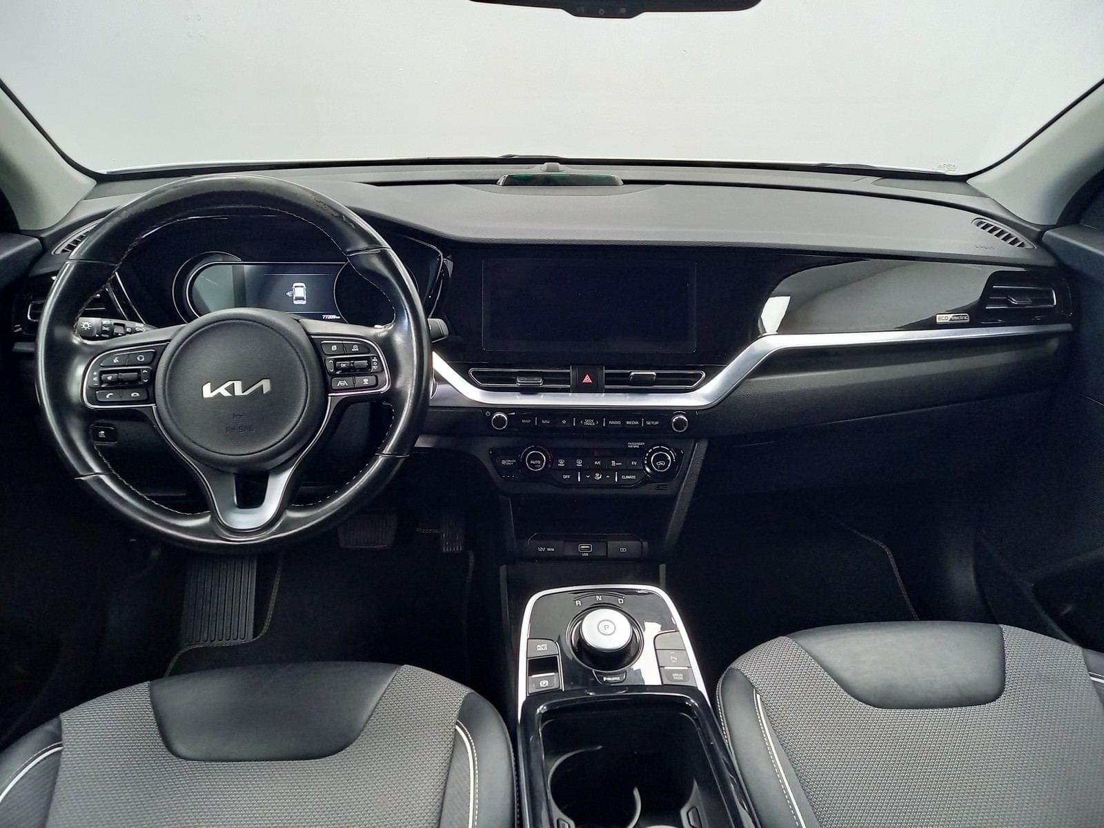 KIA E-NIRO 150kW (204CV) Drive (Long Range) 9