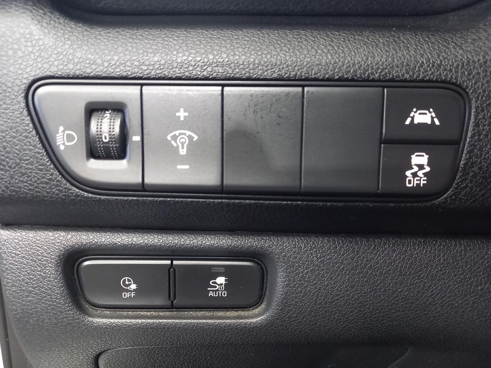 KIA E-NIRO 150kW (204CV) Drive (Long Range) 13