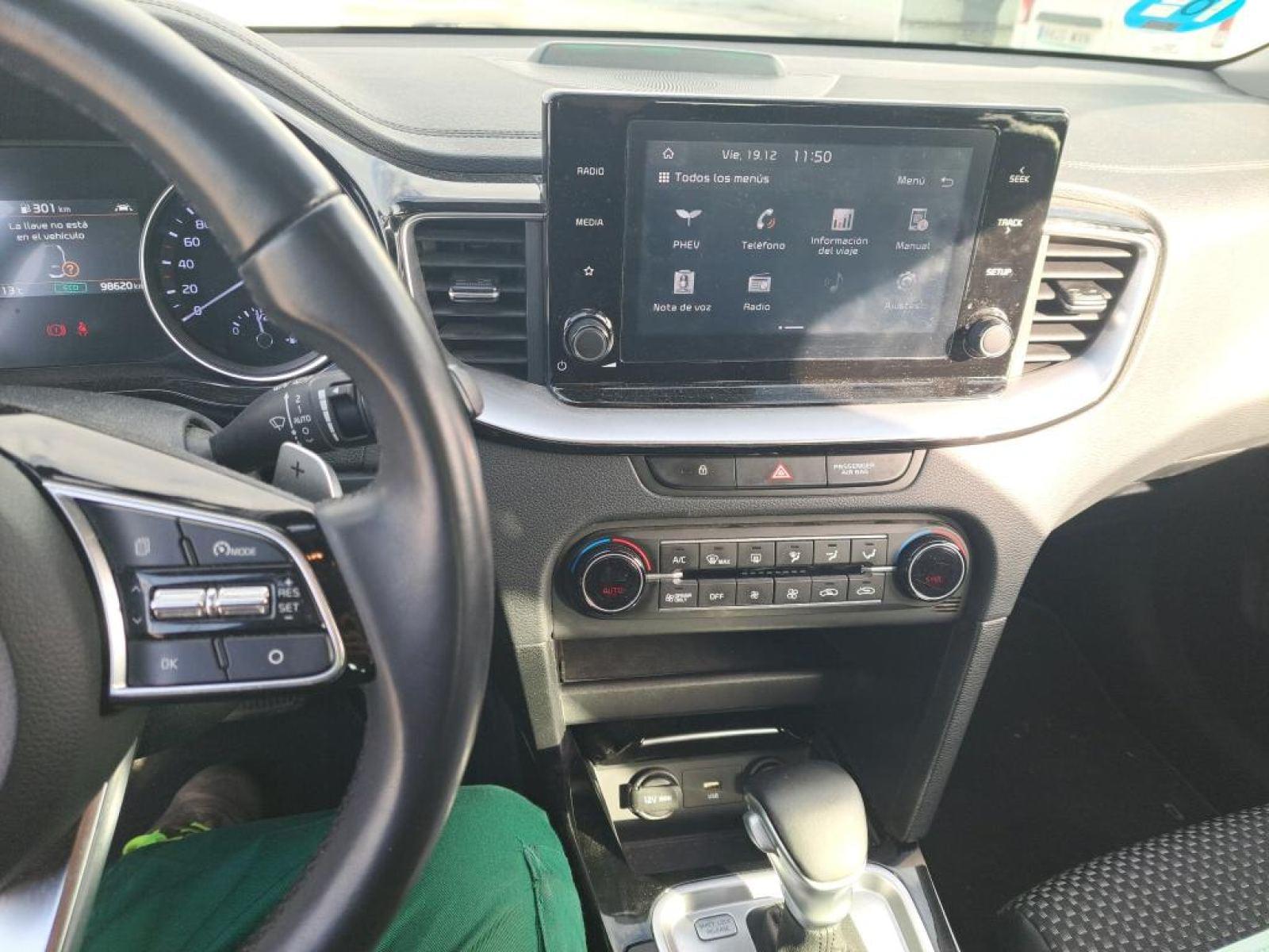 KIA XCEED 1.6 GDi PHEV 104kW (141CV) eDrive (AC) 11 