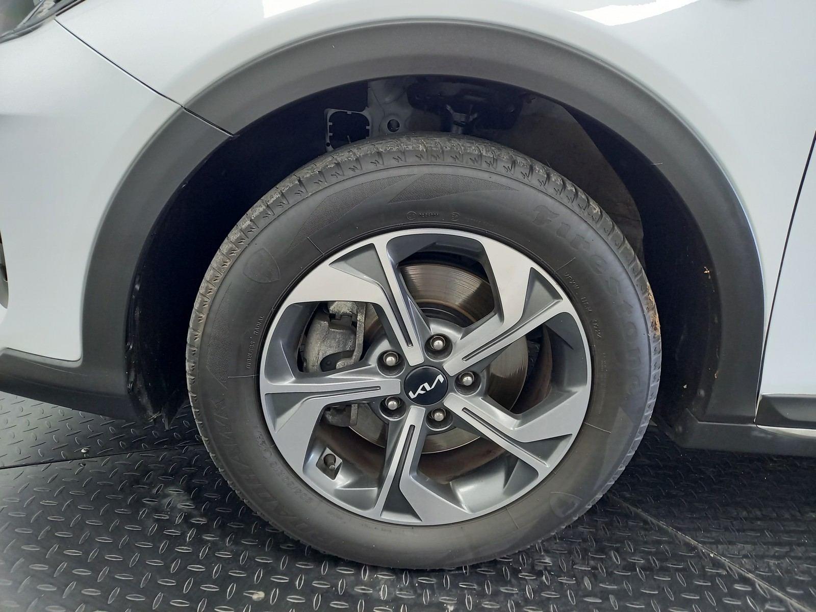 KIA XCEED 1.0 T-GDi Drive 88kW (120CV) 36