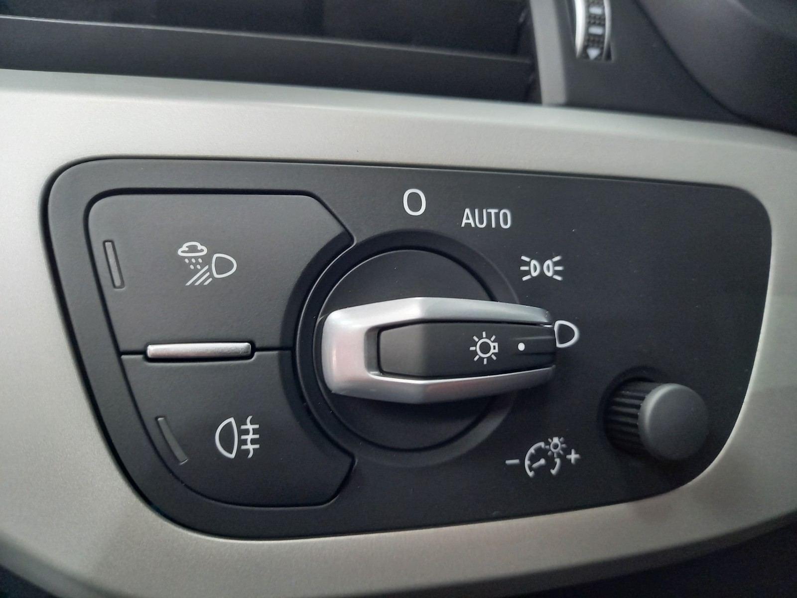 AUDI A4 Avant Advanced 35 TDI 120kW S tronic 14 