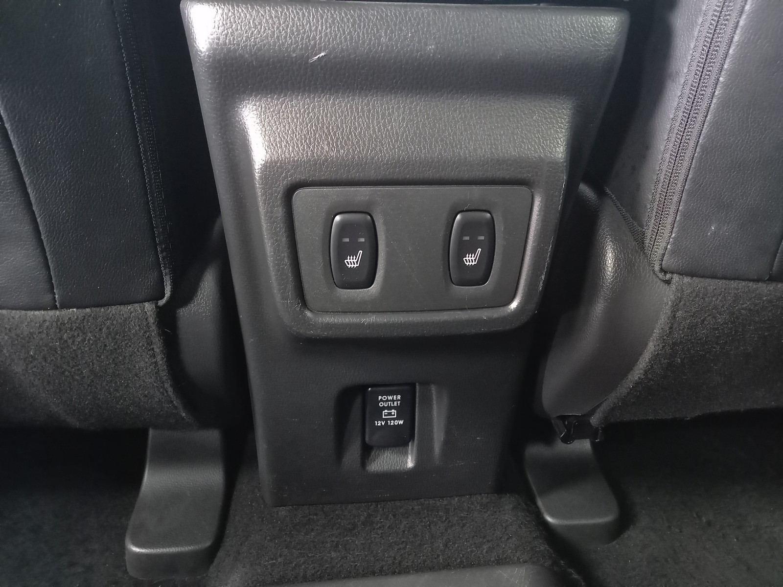 MITSUBISHI ECLIPSE CROSS PHEV KAITEKI+4 12 