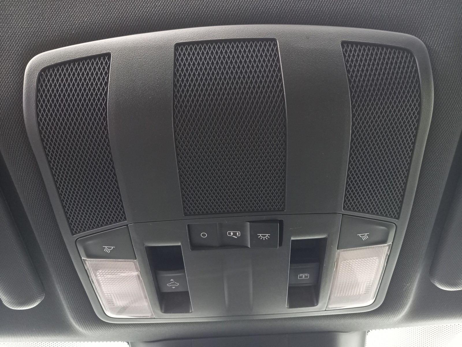 MITSUBISHI ECLIPSE CROSS PHEV KAITEKI+4 23 