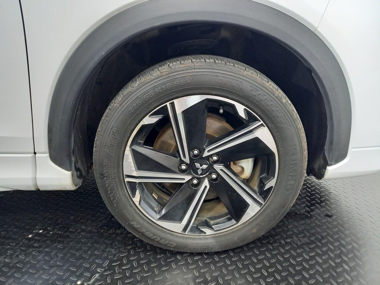 MITSUBISHI ECLIPSE CROSS PHEV KAITEKI+4 35 