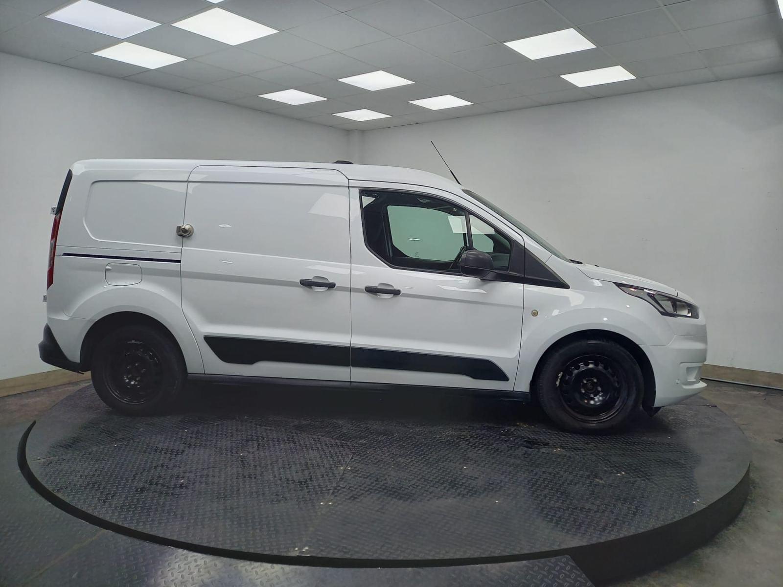 FORD TRANSIT CONNECT 1.5 TDCi 74kW Trend 240 L2 4