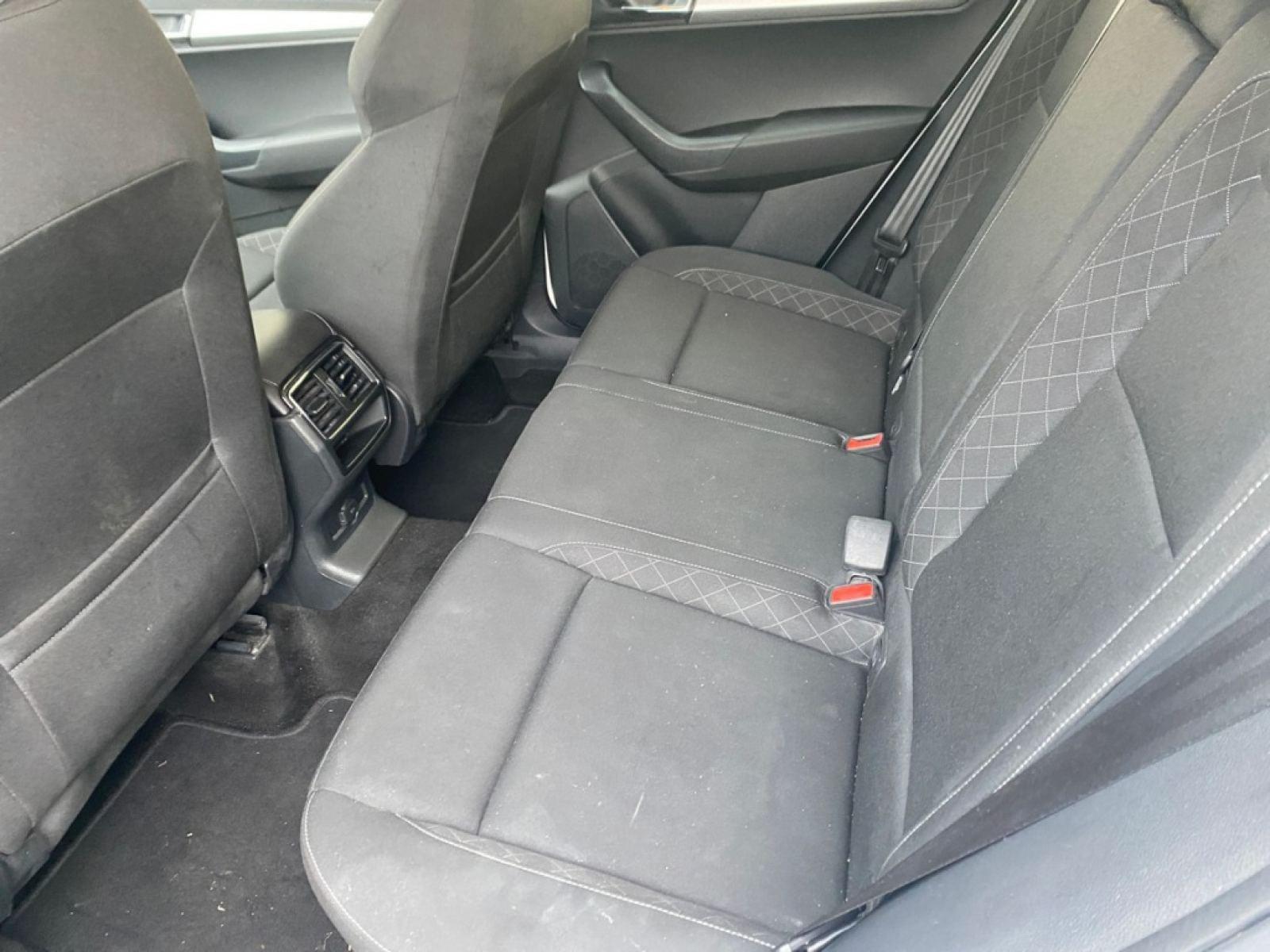 SKODA KAROQ 2.0 TDI 110kW (150CV) DSG 4X4 Ambition 8 