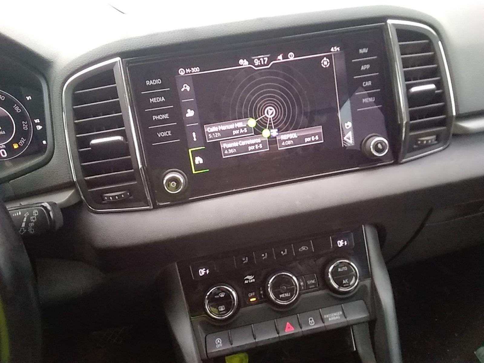 SKODA KAROQ 2.0 TDI 110kW (150CV) DSG 4X4 Ambition 8 