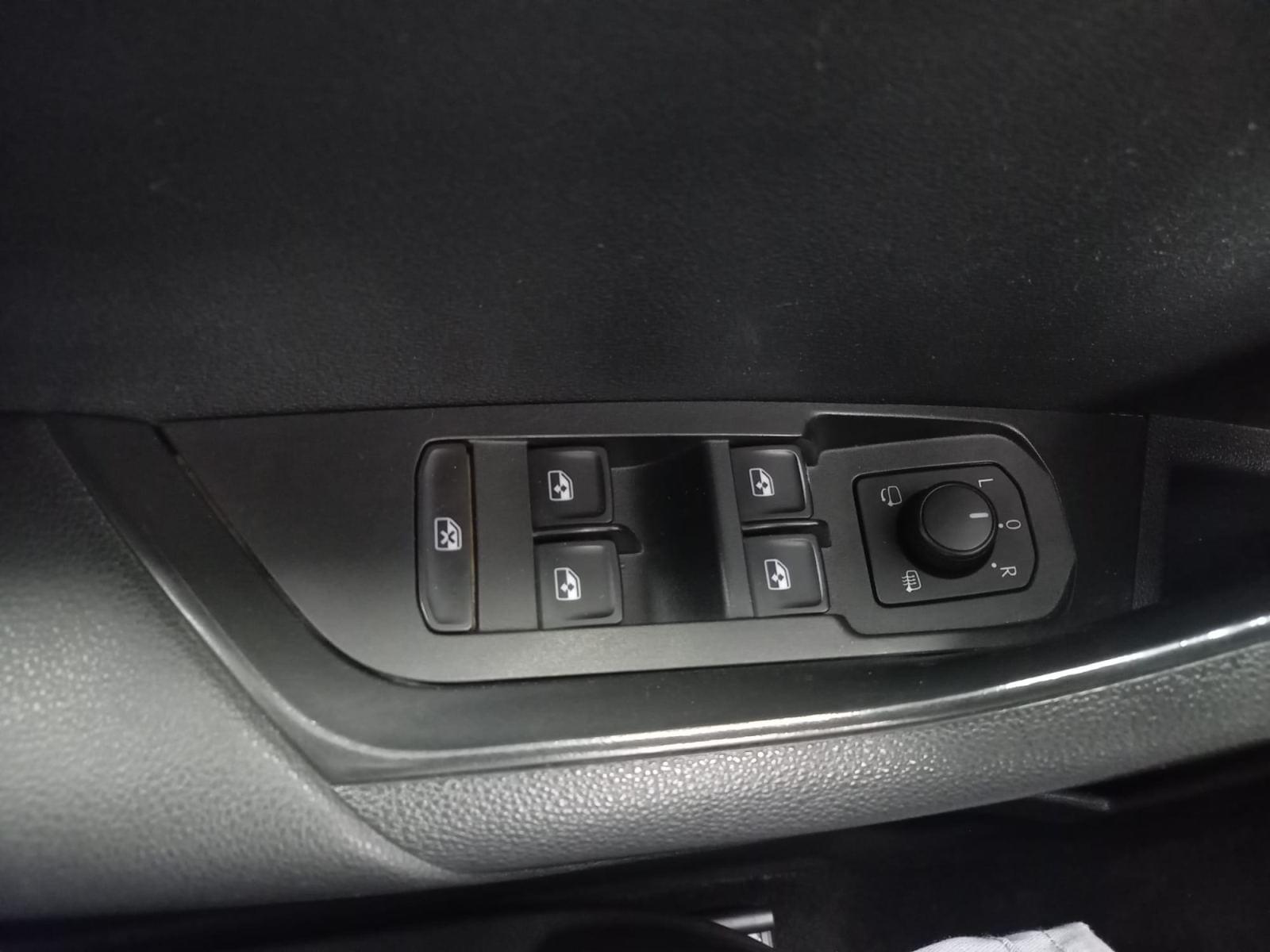SKODA KAROQ 2.0 TDI 110kW (150CV) DSG 4X4 Ambition 10