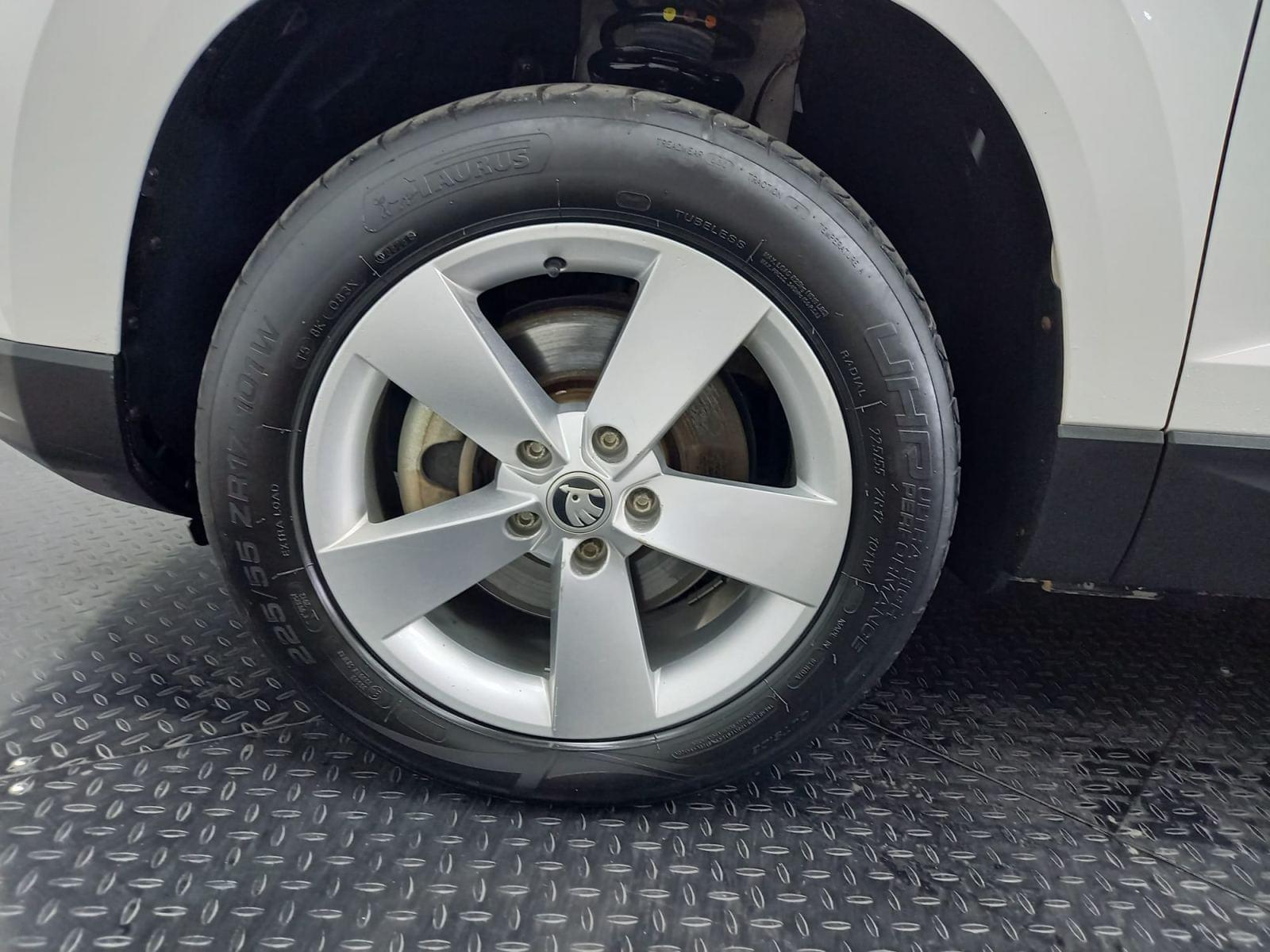 SKODA KAROQ 2.0 TDI 110kW (150CV) DSG 4X4 Ambition 35