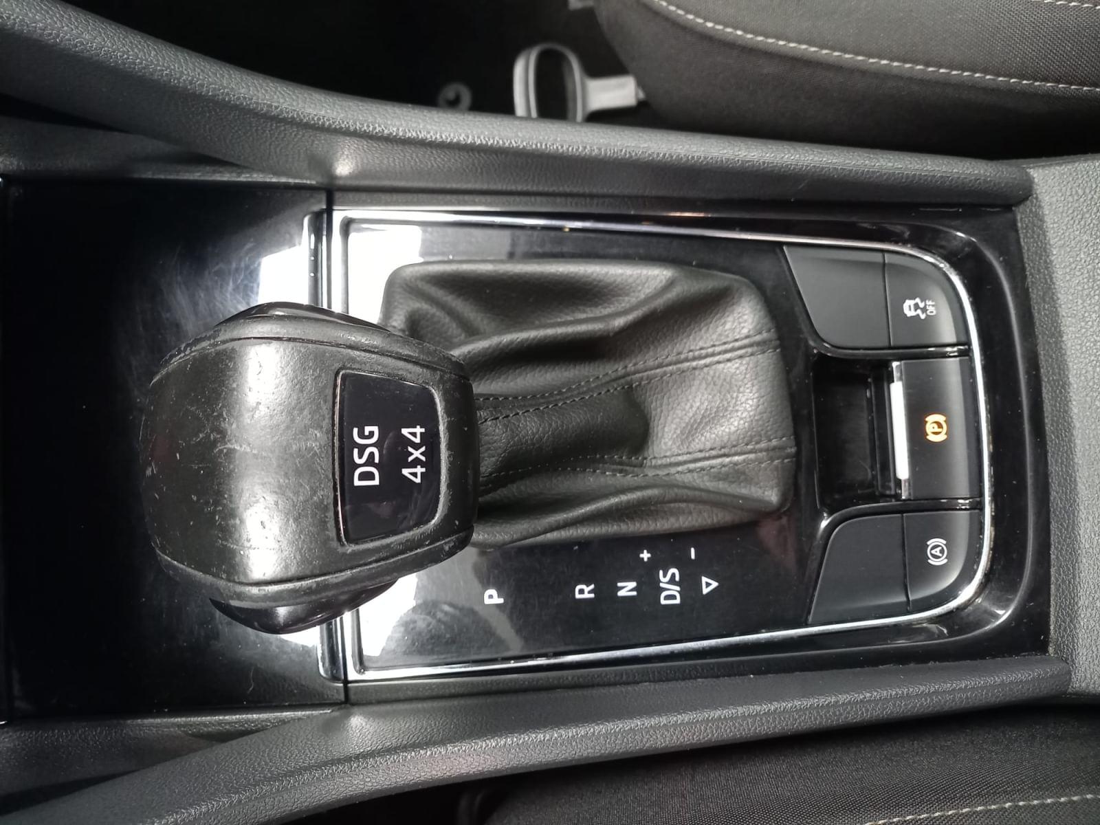 SKODA KAROQ 2.0 TDI 110kW (150CV) DSG 4X4 Ambition 11 