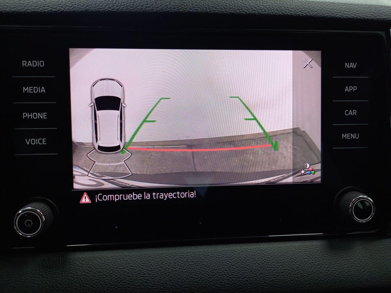 SKODA KAROQ 2.0 TDI 110kW (150CV) DSG 4X4 Ambition 12 