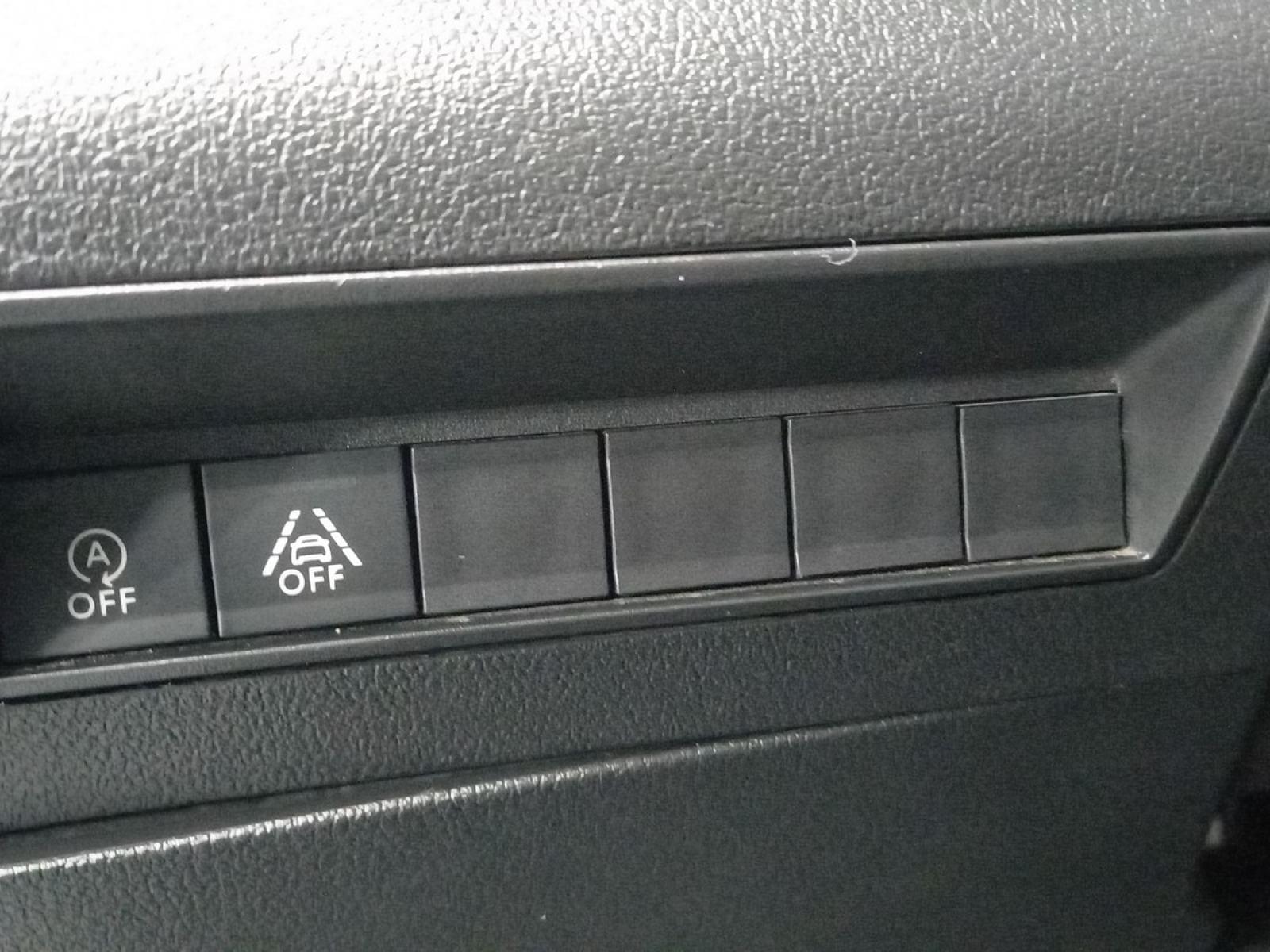 PEUGEOT RIFTER combi Access Standard BlueHDi 73kW (AC) 11 