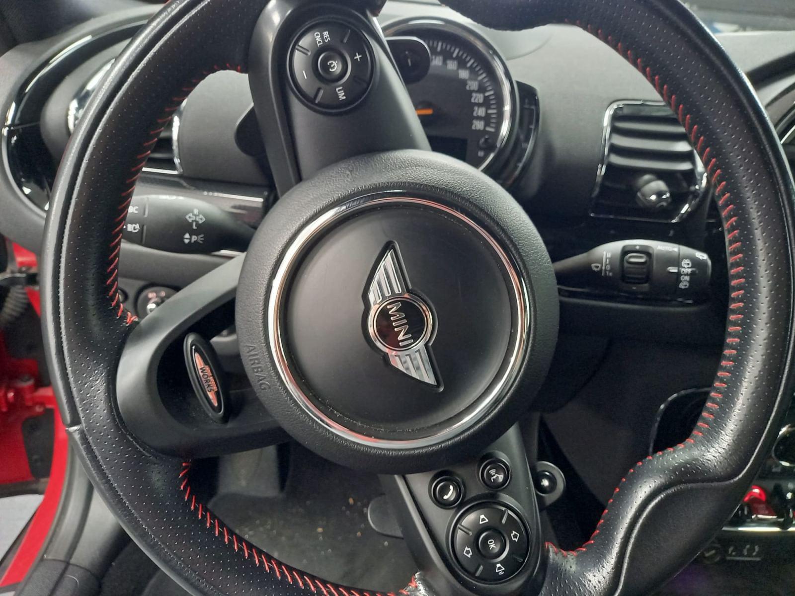 MINI CLUBMAN COOPER S 9