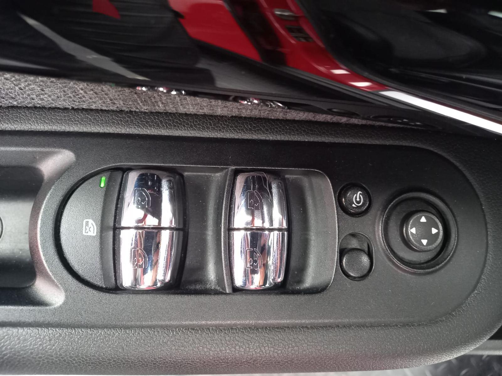 MINI CLUBMAN COOPER S 31