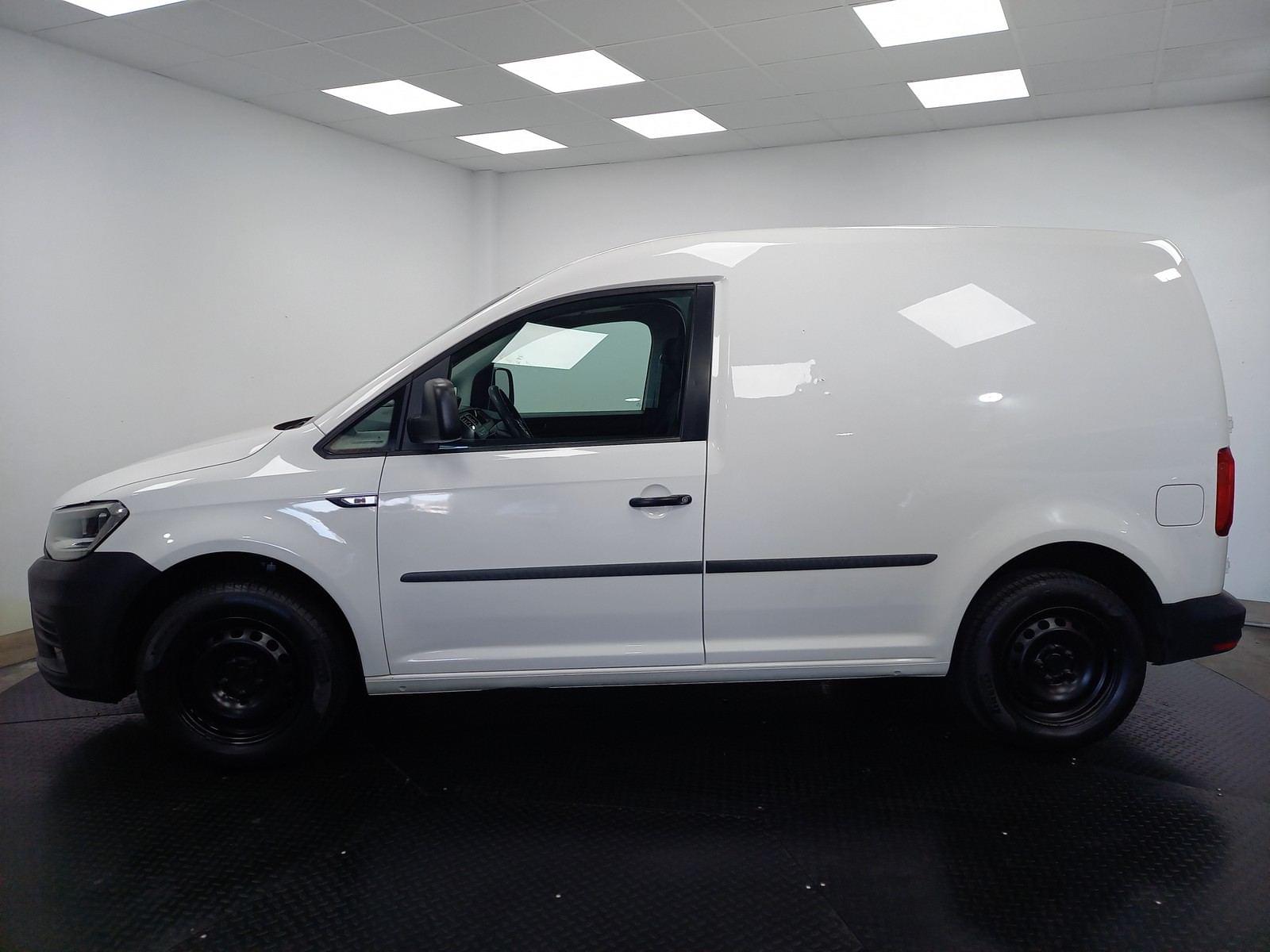 VOLKSWAGEN CADDY Profesional Furgón 2.0 TDI 75kW BMT (CX) 7 