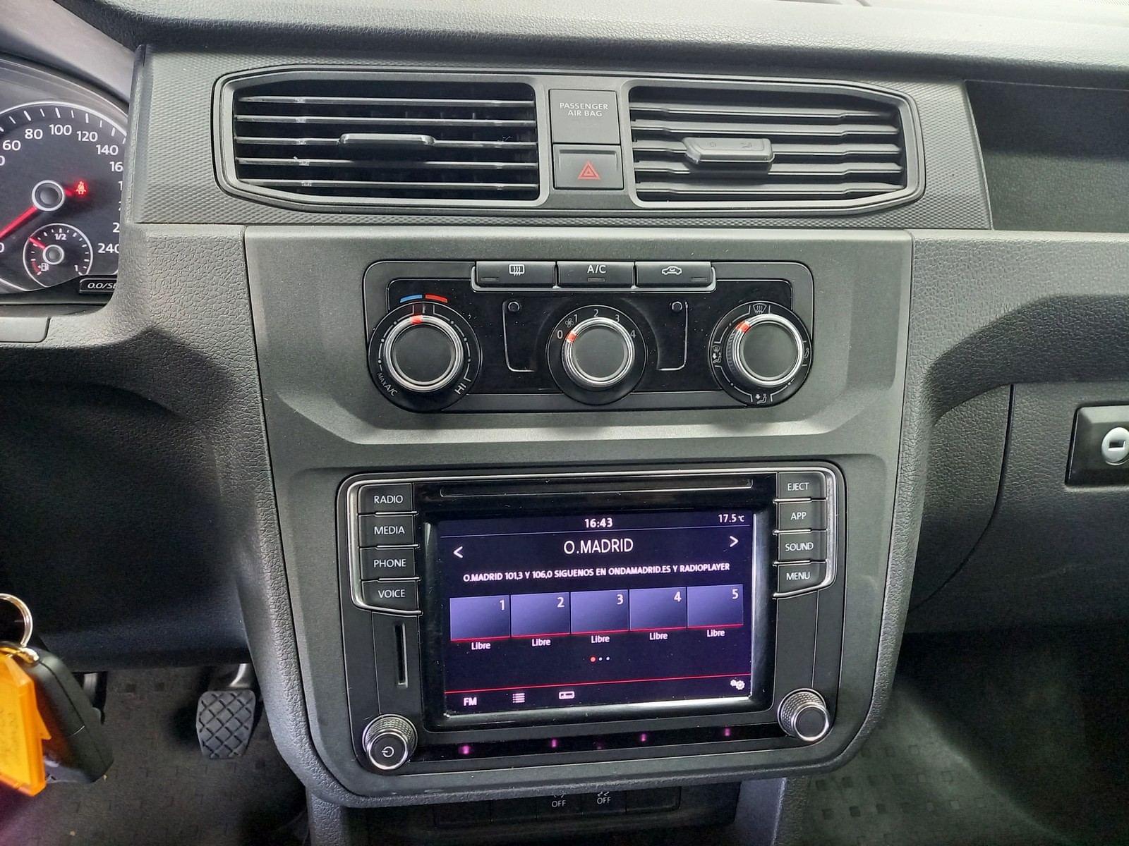 VOLKSWAGEN CADDY Profesional Furgón 2.0 TDI 75kW BMT (CX) 12 