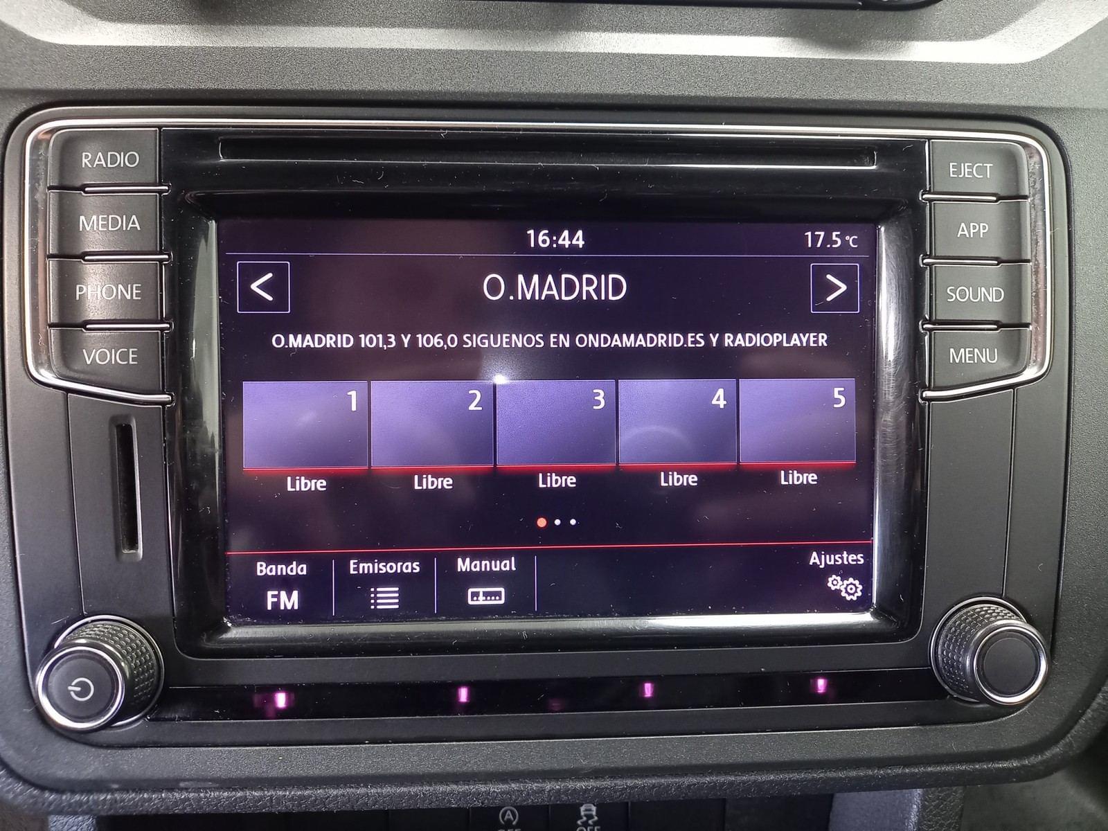 VOLKSWAGEN CADDY Profesional Furgón 2.0 TDI 75kW BMT (CX) 17 