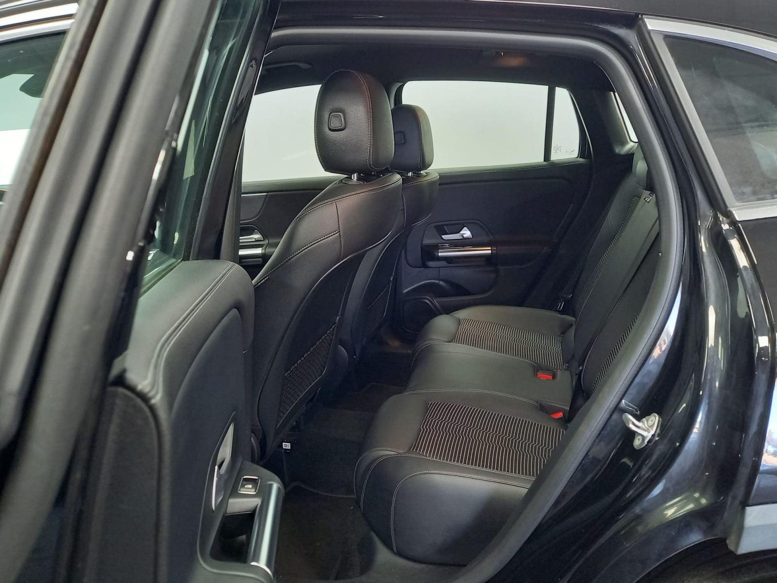 MERCEDES CLASE GLA 250 E 9 