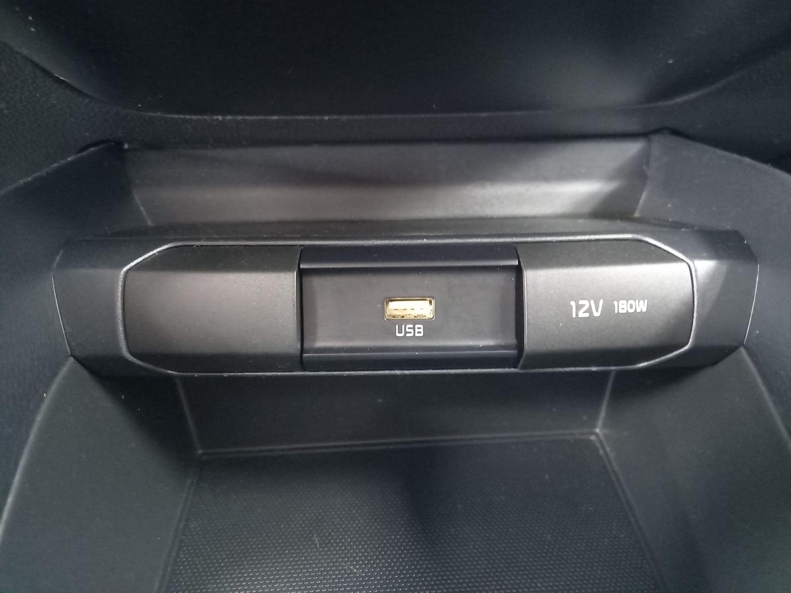 KIA STONIC 1.0 T-GDi 74kW (100CV) MHEV iMT Concept 19 