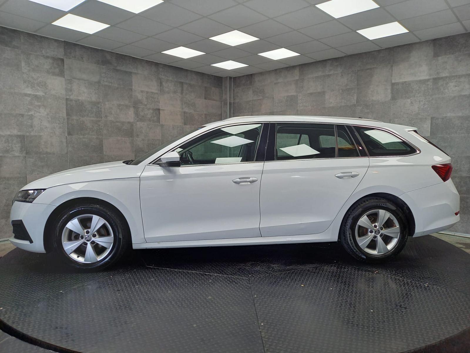 SKODA OCTAVIA Combi 1.0 TSI 81kW(110CV) DSG mHEV Ambi. 6 