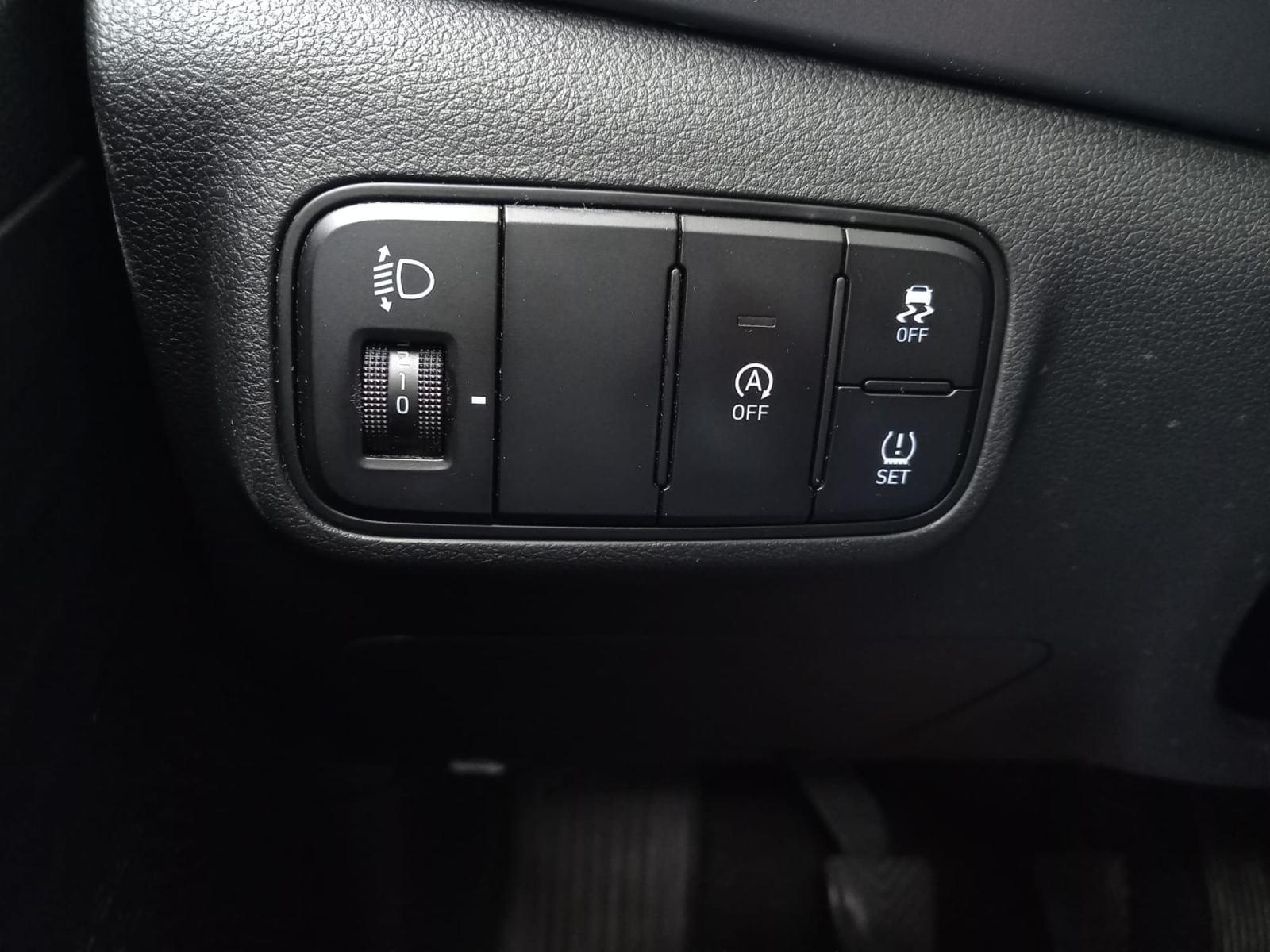 HYUNDAI I20 1.0 TGDI 74kW (100CV) 48V Essence 18 