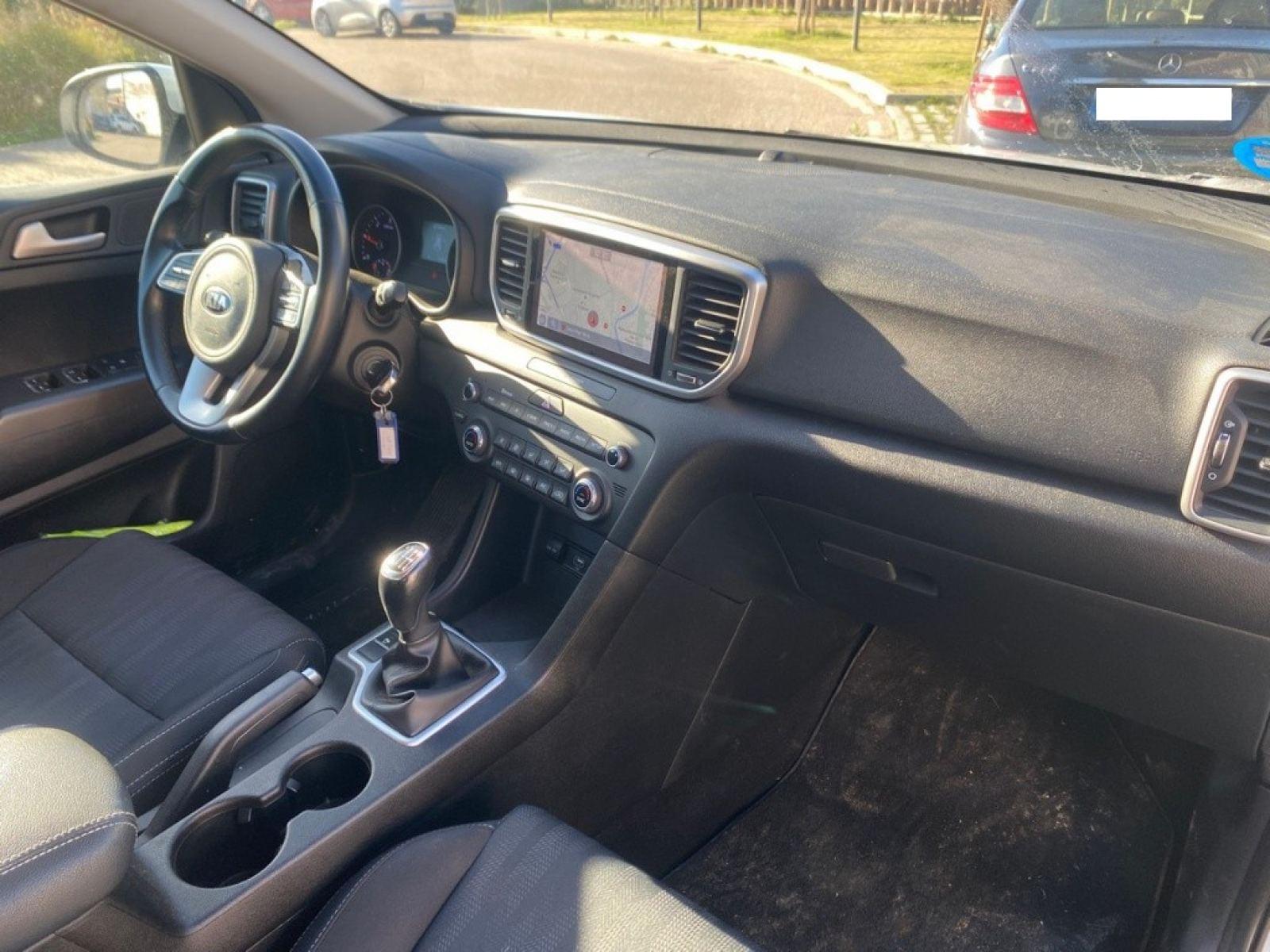 KIA SPORTAGE 1.6 MHEV Business 100kW (136CV) 4x4 9