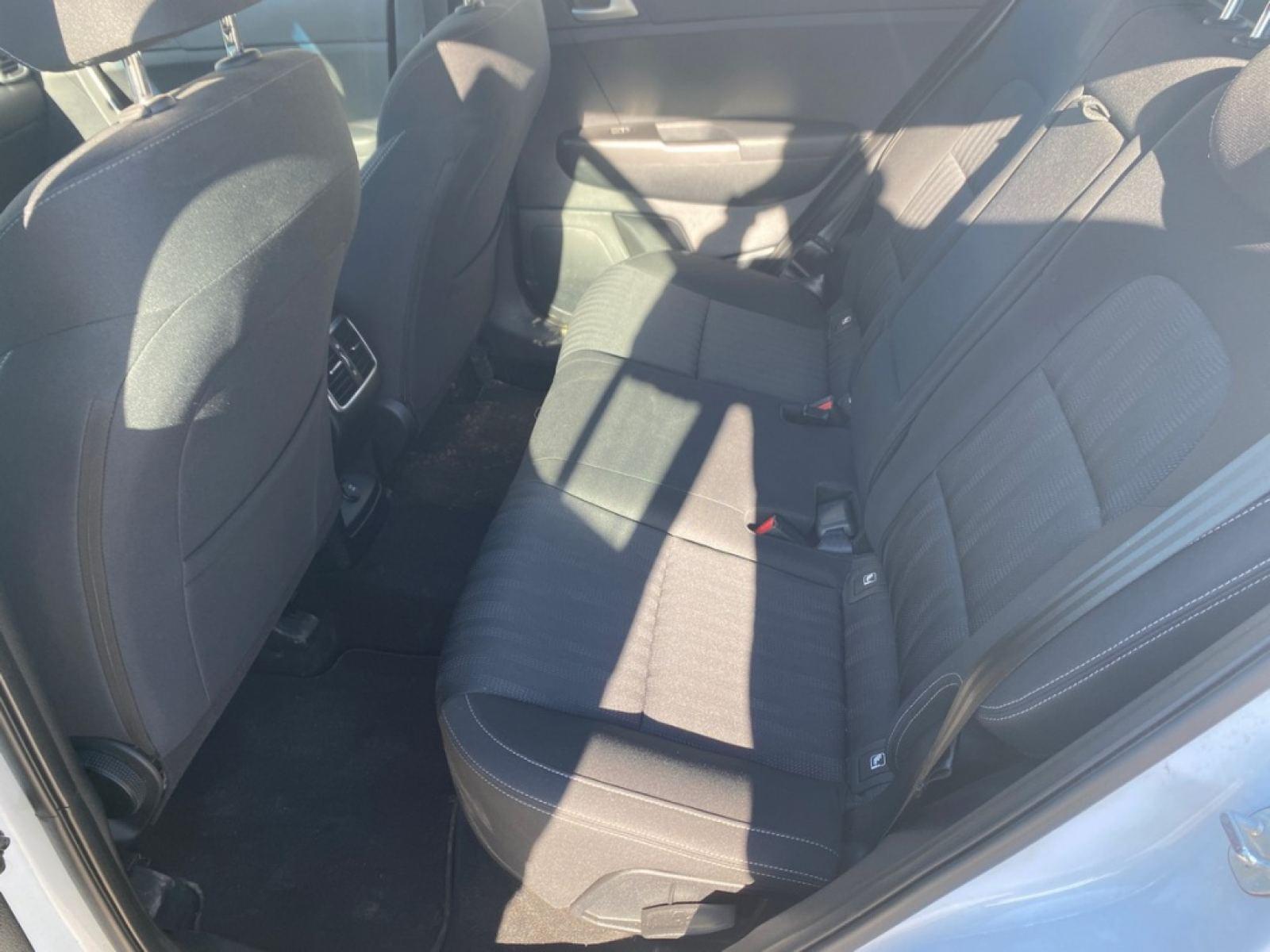 KIA SPORTAGE 1.6 MHEV Business 100kW (136CV) 4x4 10