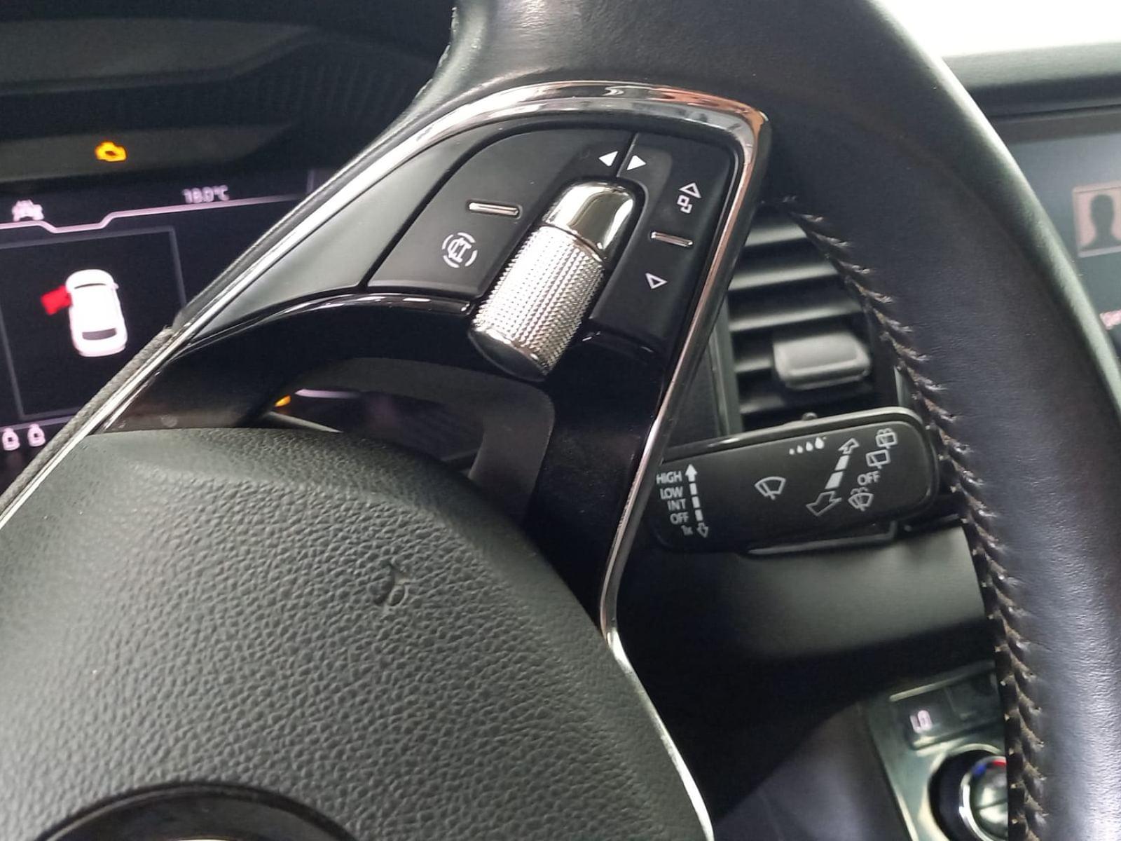 SKODA KAROQ 2.0 TDI 110kW (150CV) DSG 4X4 Ambition 13 