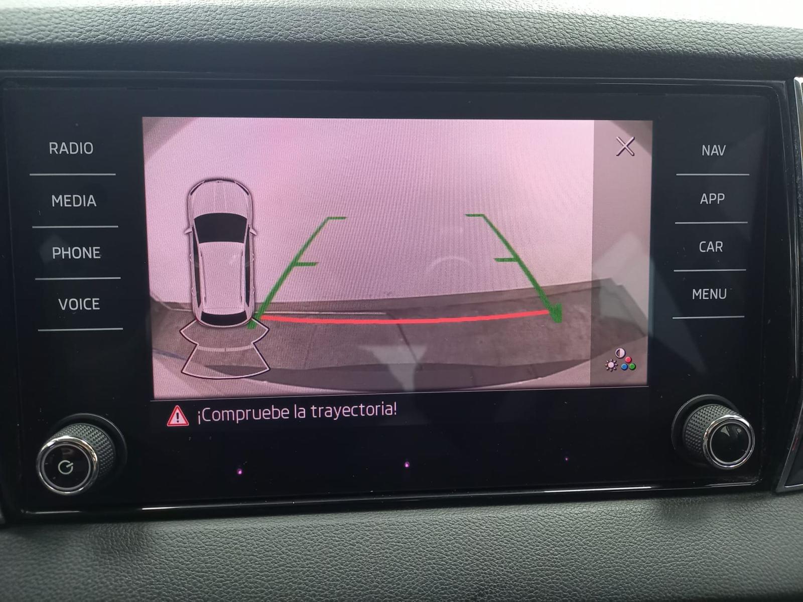 SKODA KAROQ 2.0 TDI 110kW (150CV) DSG 4X4 Ambition 15 