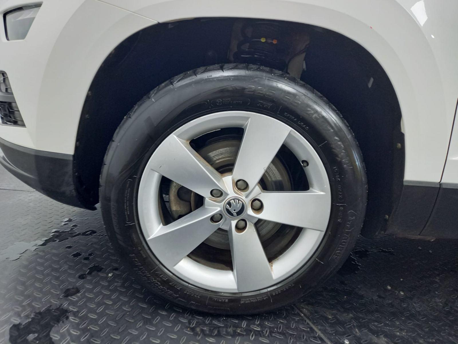 SKODA KAROQ 2.0 TDI 110kW (150CV) DSG 4X4 Ambition 32 