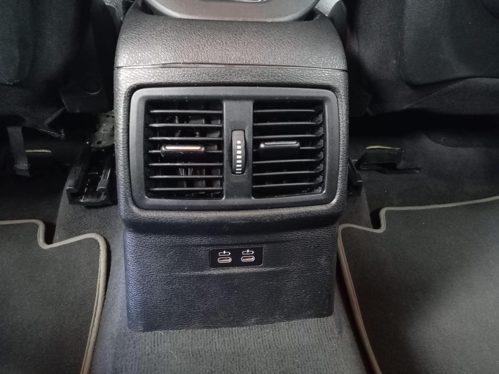 BMW X2 SDRIVE18D 21 